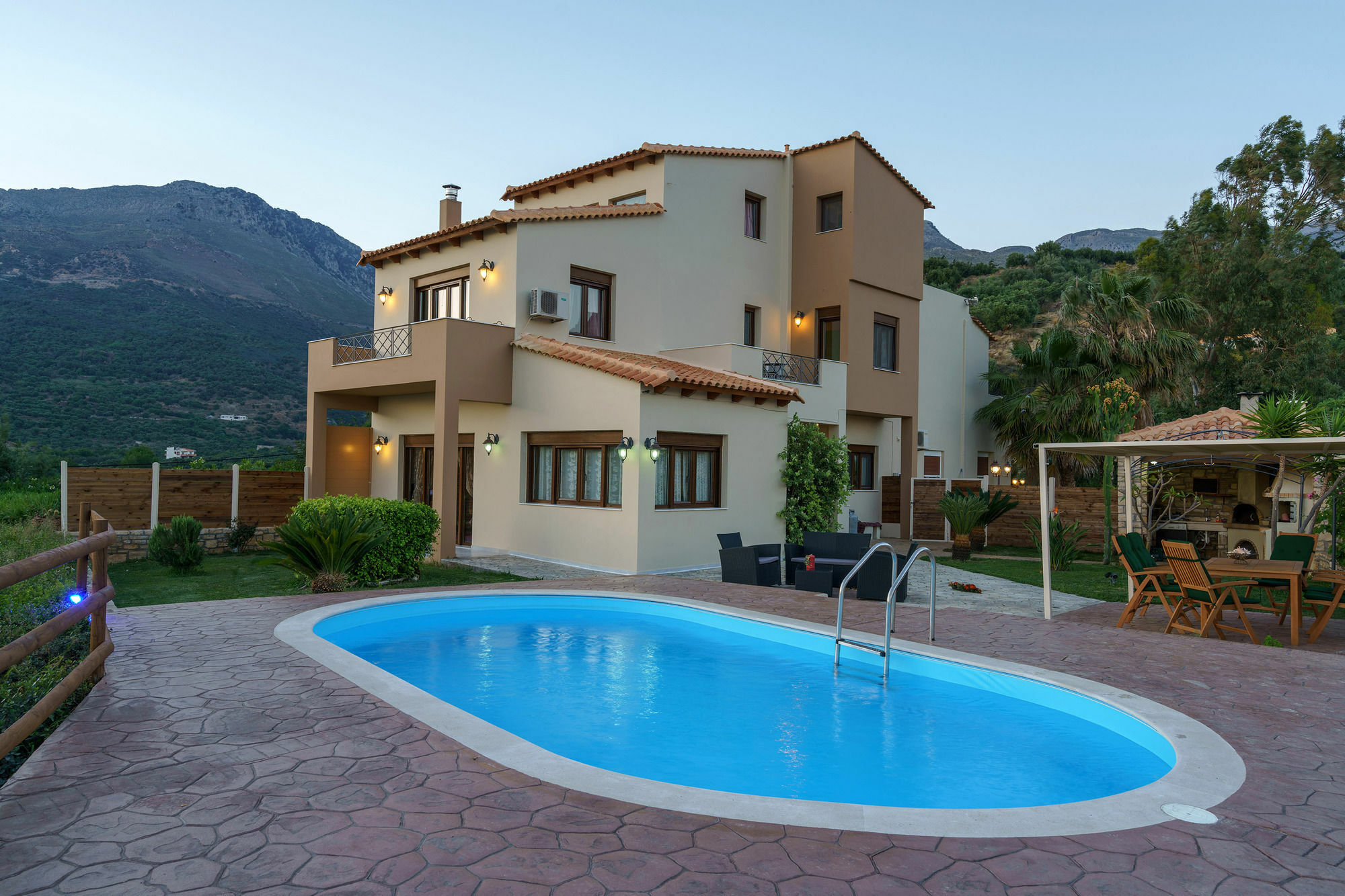 Family Villa Ellis Plakias With Private Pool 200M To The Beach Walking Distance To The Amenities Exterior foto